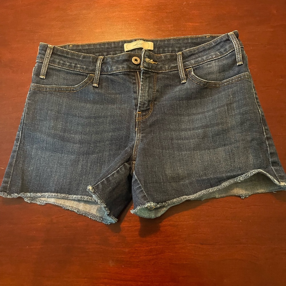Levi’s denim shorts